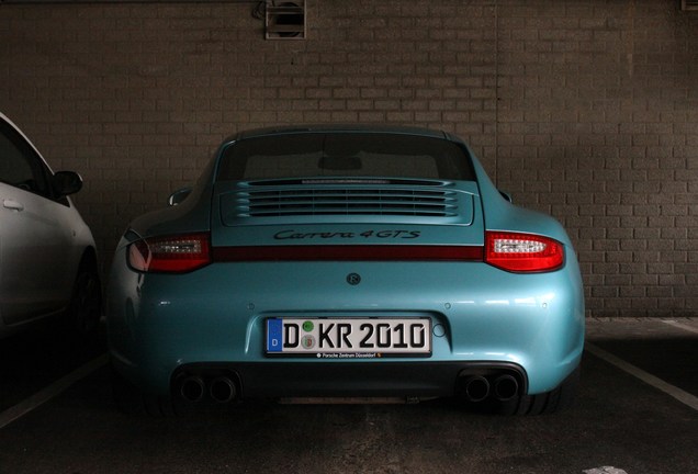 Porsche 997 Carrera 4 GTS