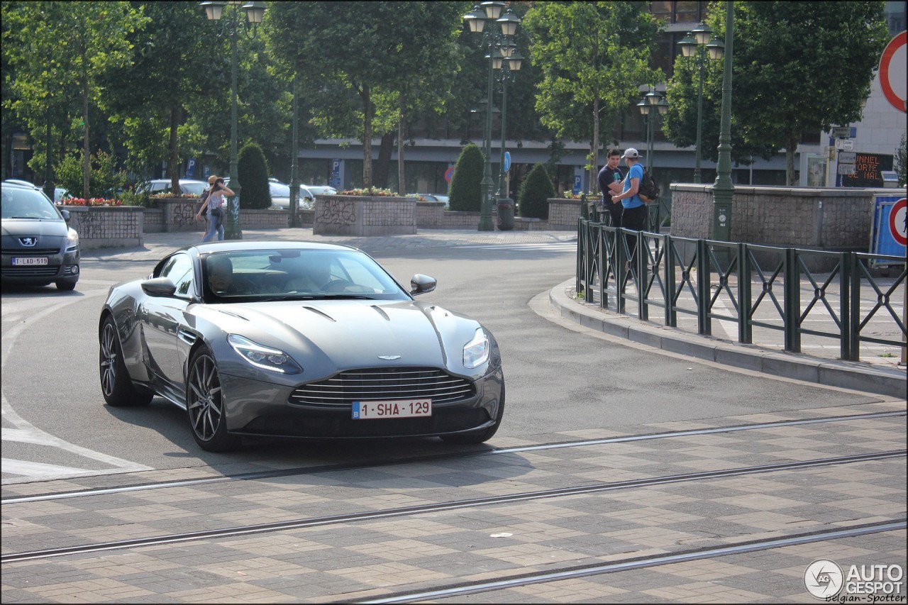 Aston Martin DB11