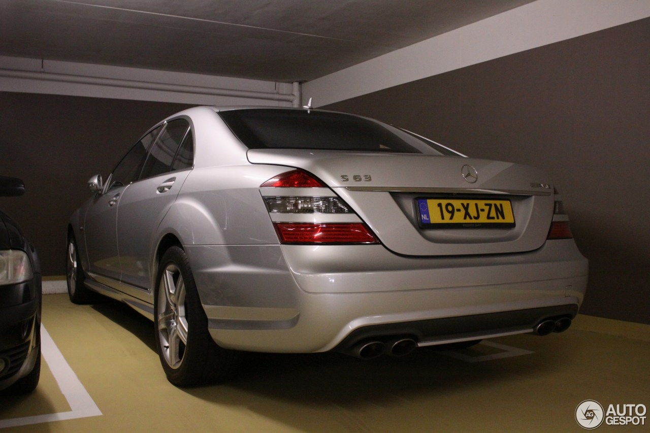 Mercedes-Benz S 63 AMG W221