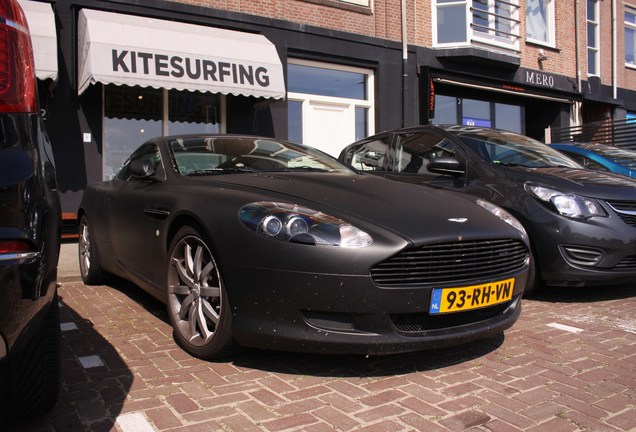 Aston Martin DB9