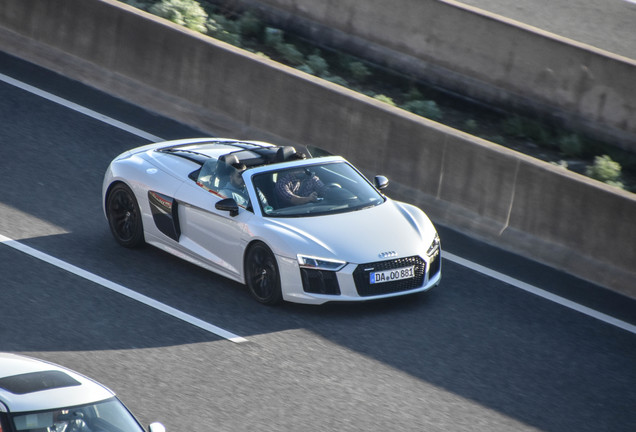 Audi R8 V10 Spyder 2016