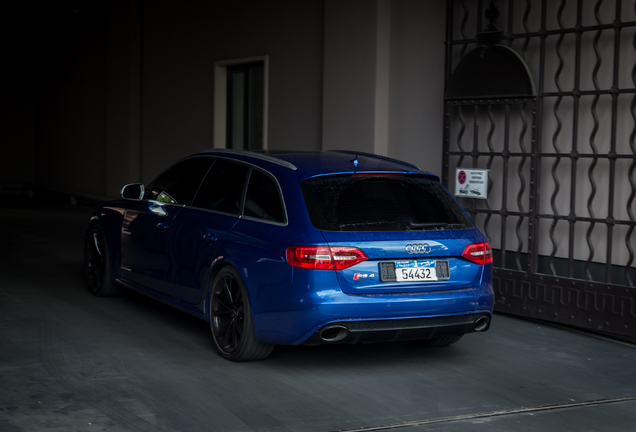 Audi RS4 Avant B8