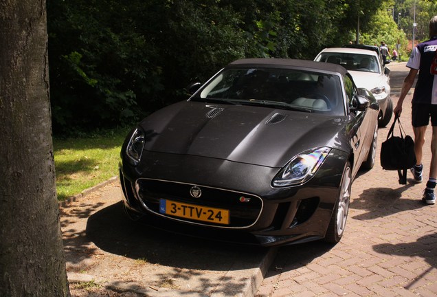 Jaguar F-TYPE S Convertible