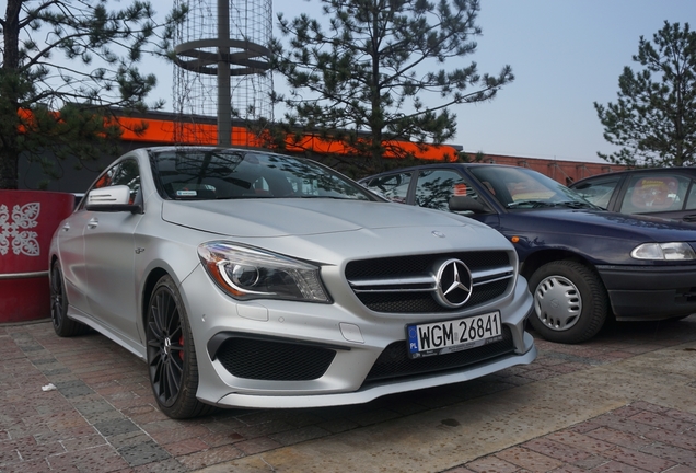 Mercedes-Benz CLA 45 AMG C117