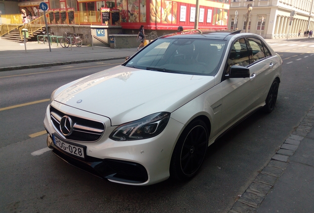 Mercedes-Benz E 63 AMG S W212