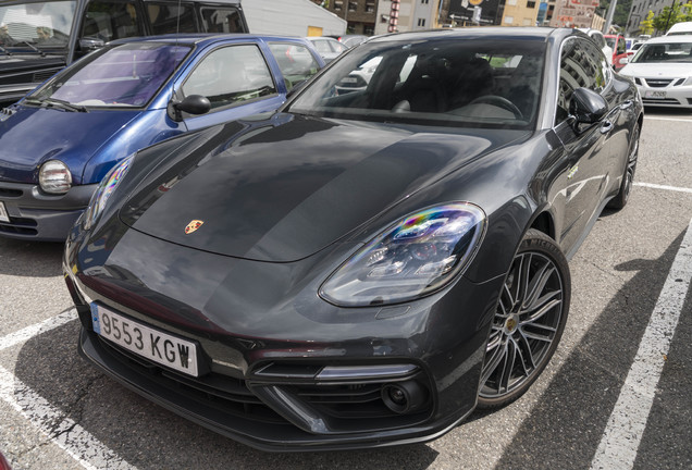 Porsche 971 Panamera Turbo S E-Hybrid