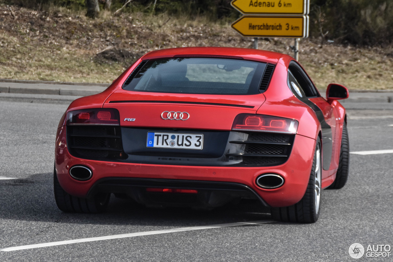 Audi R8 V10