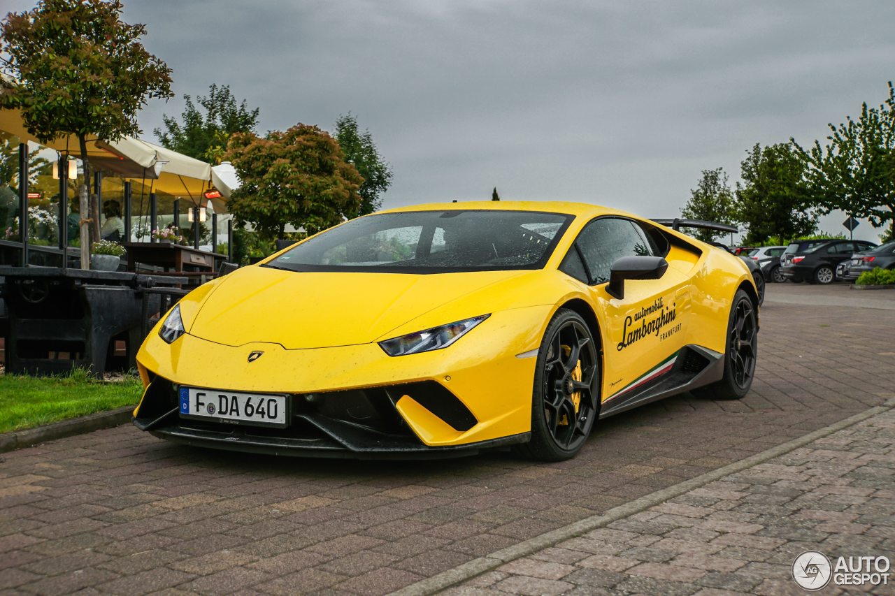 Lamborghini Huracán LP640-4 Performante