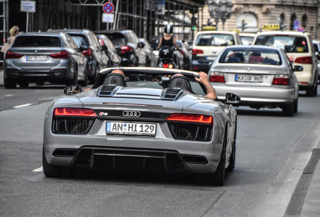 Audi R8 V10 Spyder 2016