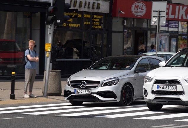 Mercedes-AMG A 45 W176 2015