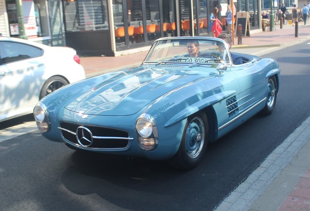 Mercedes-Benz 300SL Roadster