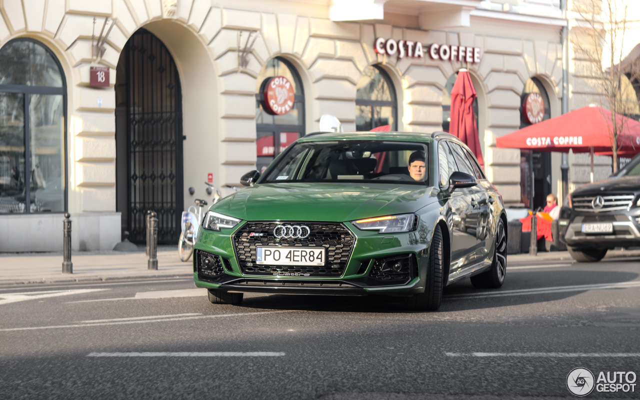 Audi RS4 Avant B9