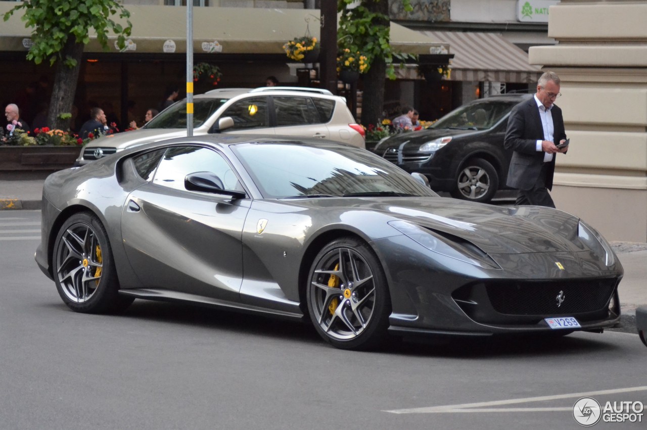 Ferrari 812 Superfast