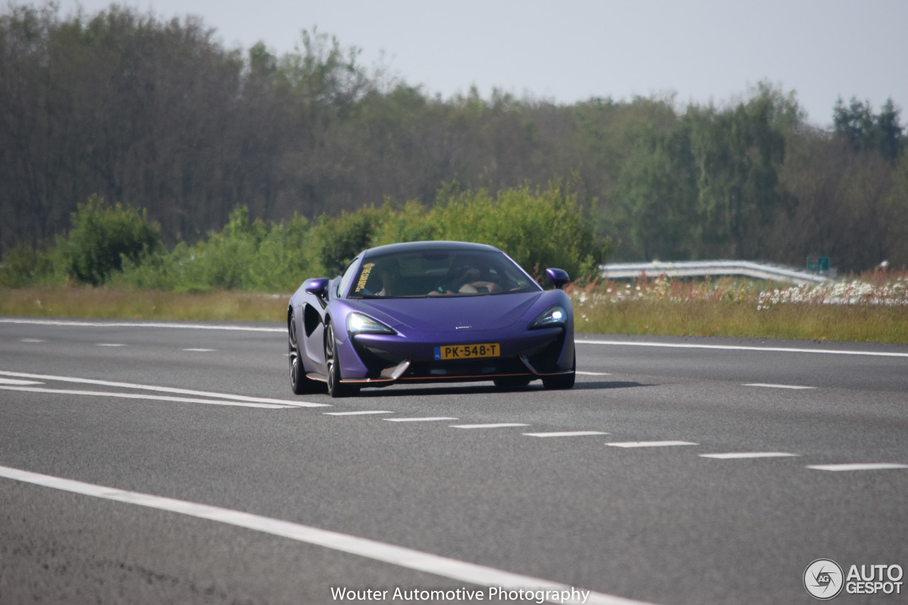 McLaren 570S