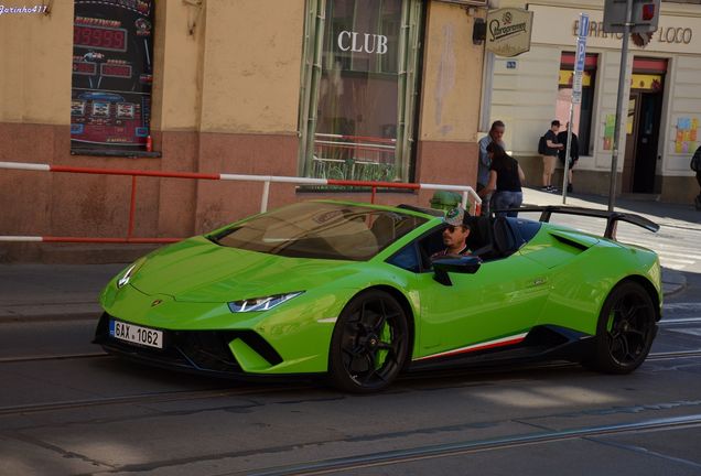 Lamborghini Huracán LP640-4 Performante Spyder