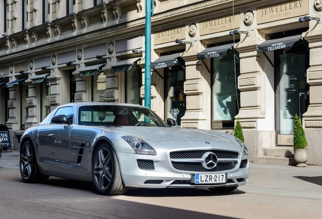 Mercedes-Benz SLS AMG