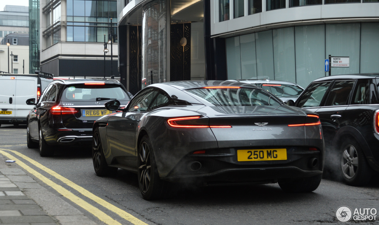 Aston Martin DB11 V8