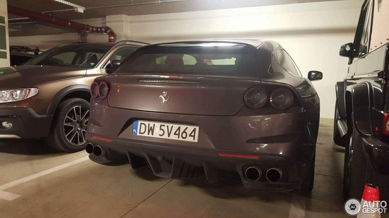 Ferrari GTC4Lusso