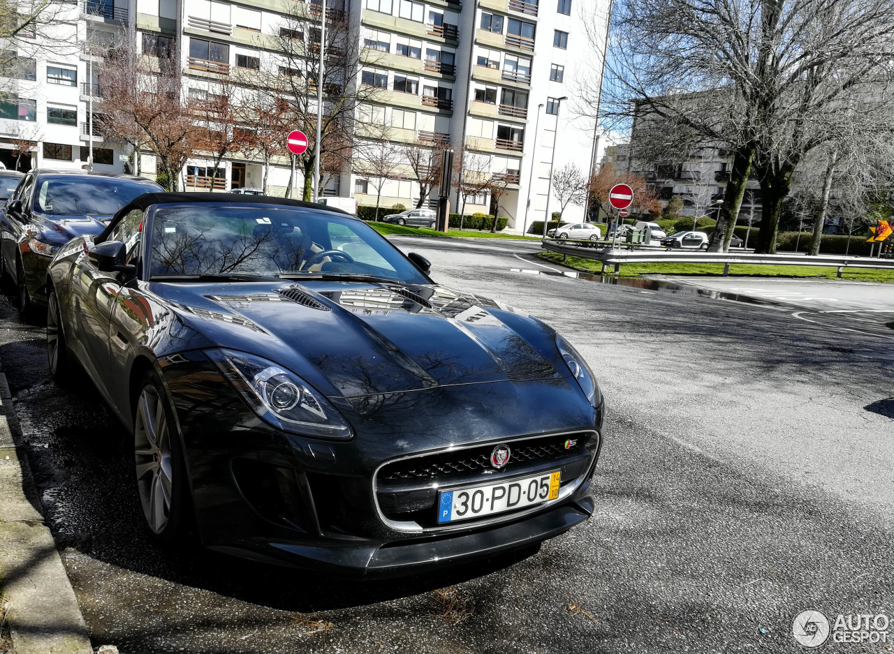 Jaguar F-TYPE S Convertible