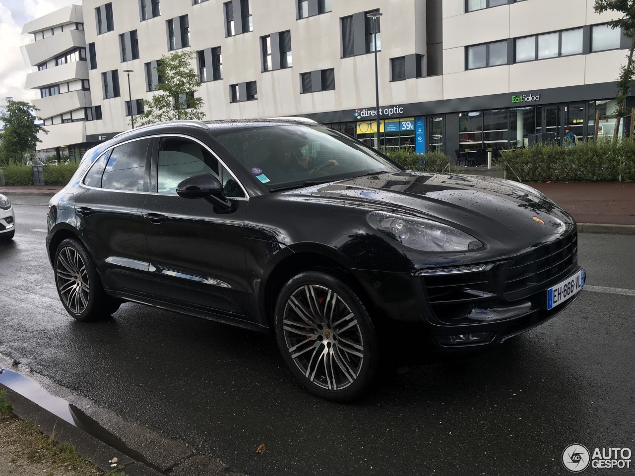 Porsche 95B Macan GTS