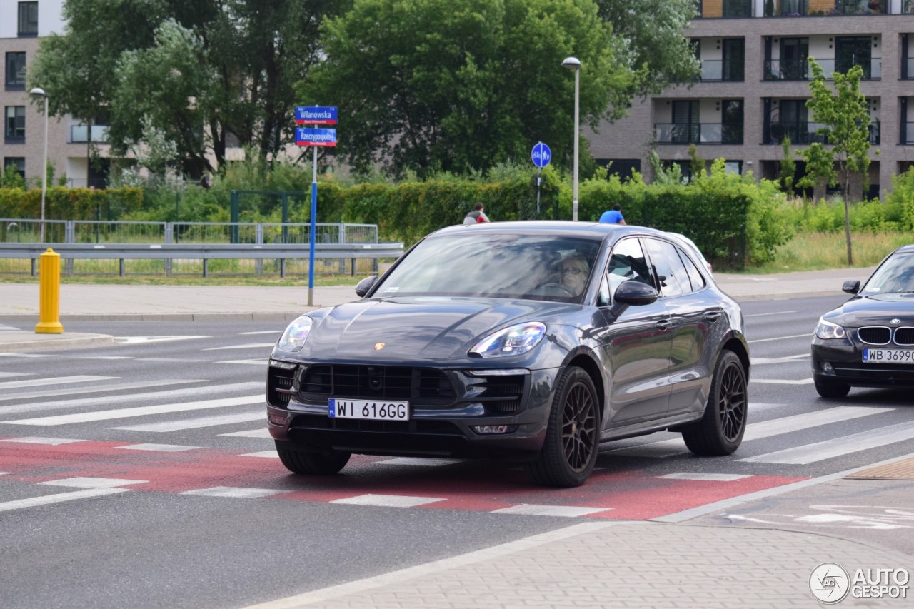 Porsche 95B Macan GTS