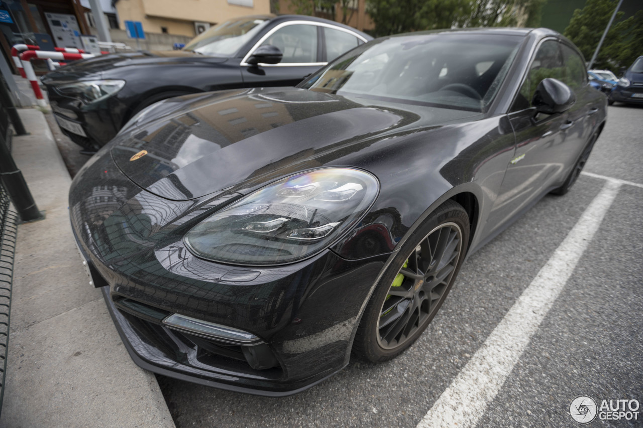 Porsche 971 Panamera Turbo S E-Hybrid Sport Turismo