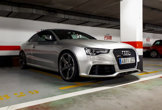 Audi RS5 B8 2012