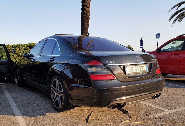 Mercedes-Benz S 63 AMG W221