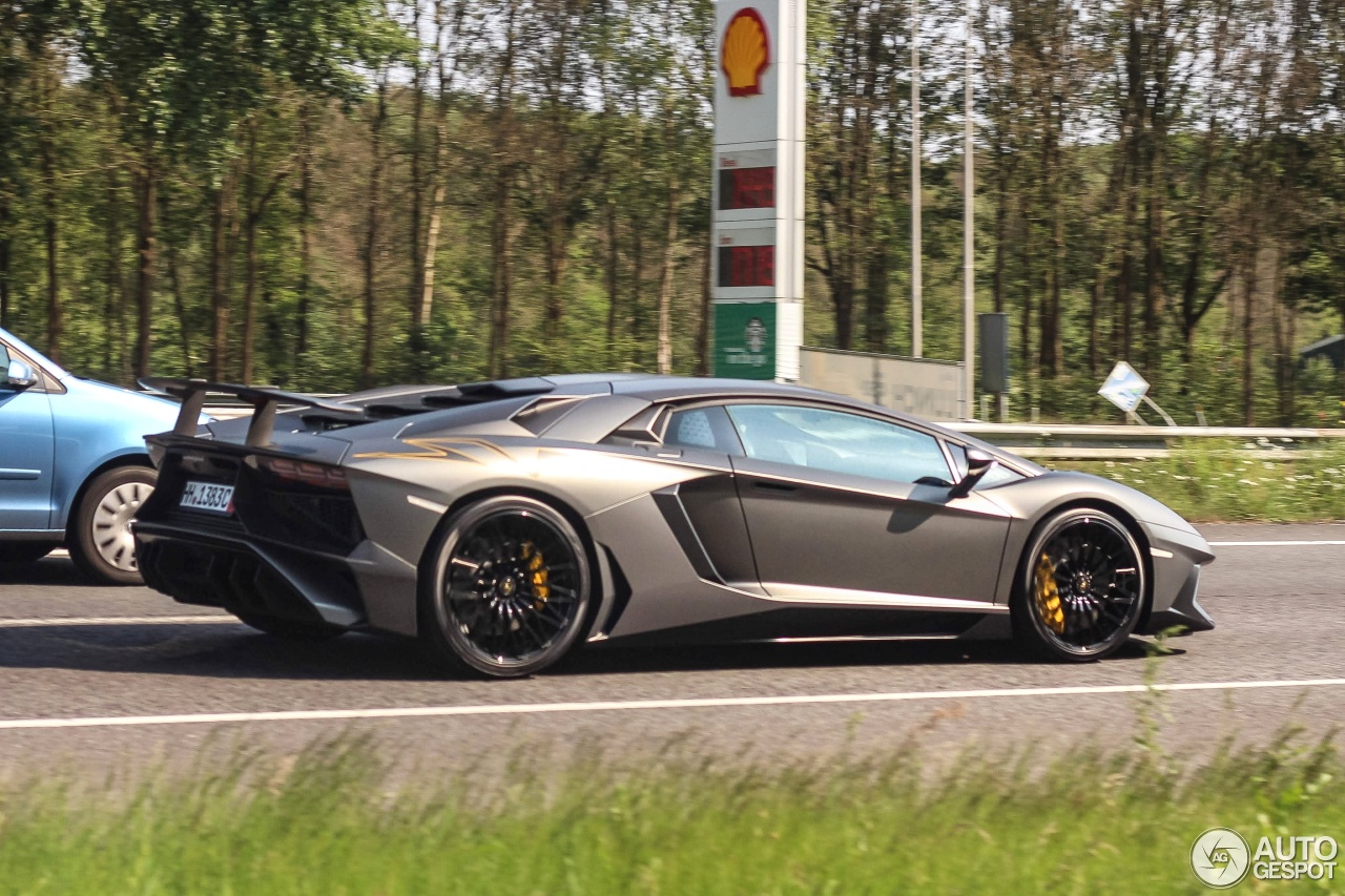 Lamborghini Aventador LP750-4 SuperVeloce