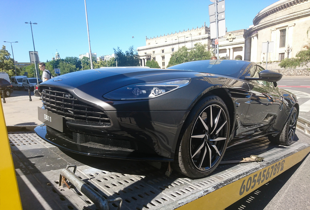 Aston Martin DB11