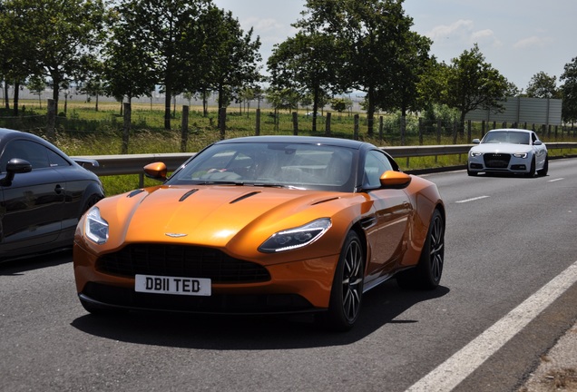 Aston Martin DB11