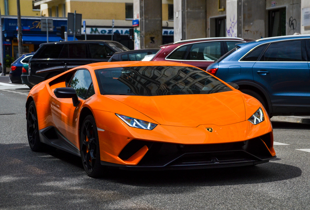 Lamborghini Huracán LP640-4 Performante