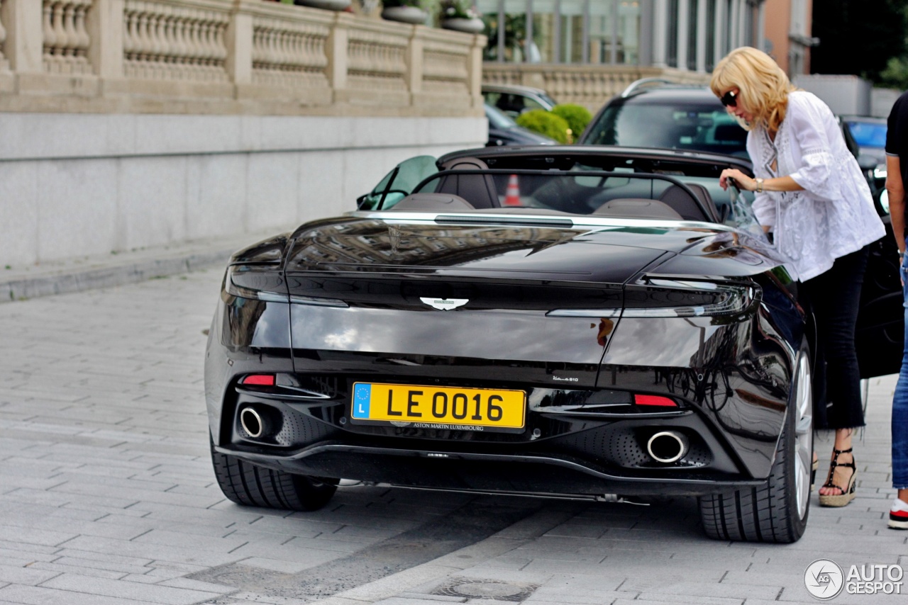 Aston Martin DB11 V8 Volante