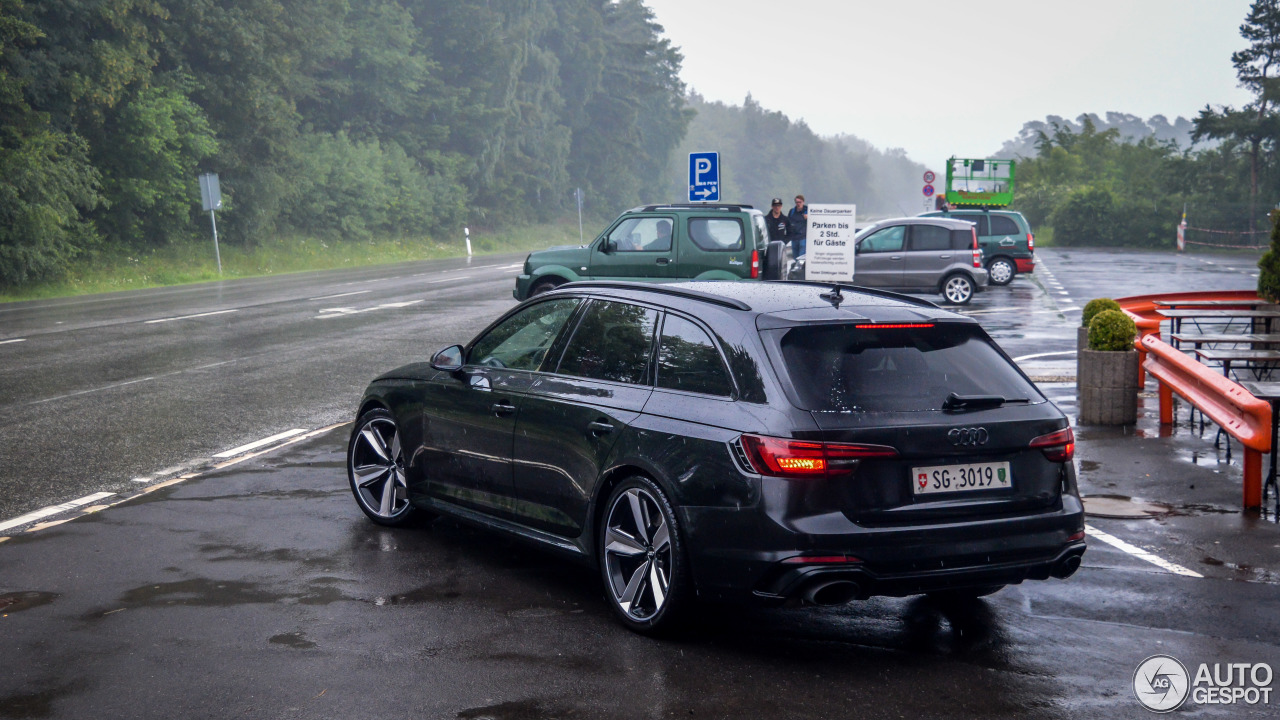 Audi RS4 Avant B9