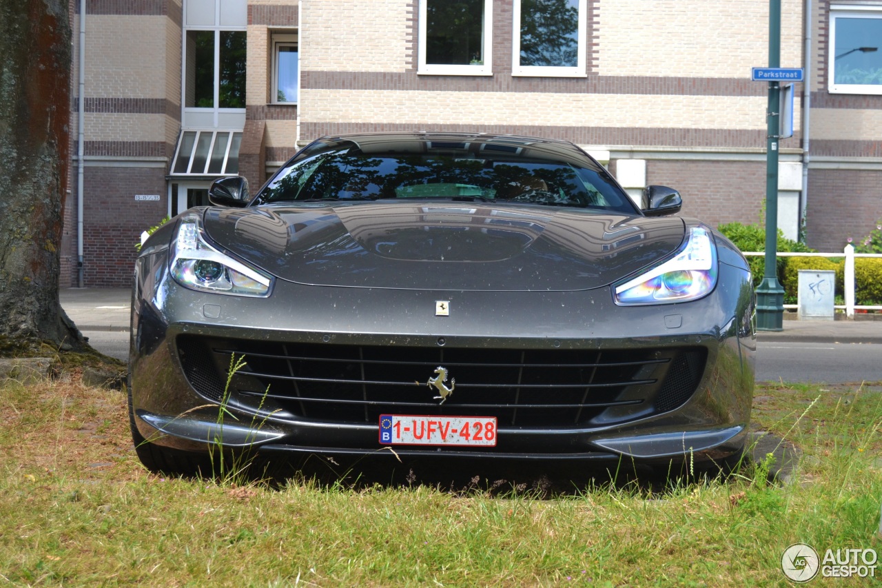 Ferrari GTC4Lusso