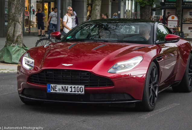 Aston Martin DB11