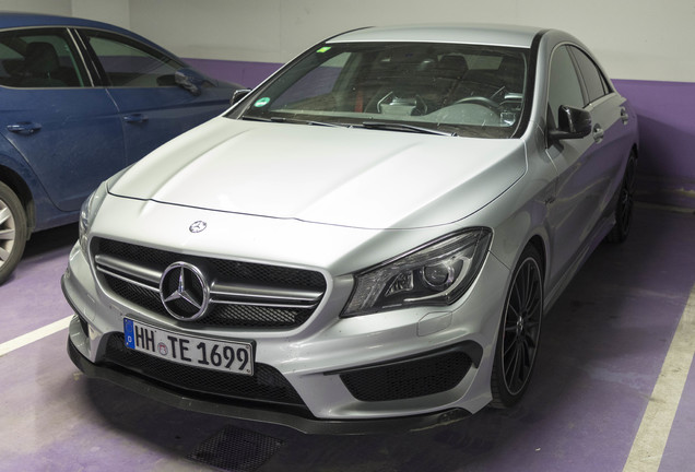 Mercedes-Benz CLA 45 AMG C117