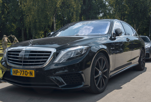 Mercedes-Benz S 63 AMG V222