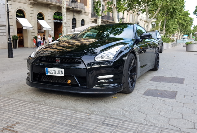 Nissan GT-R 2014