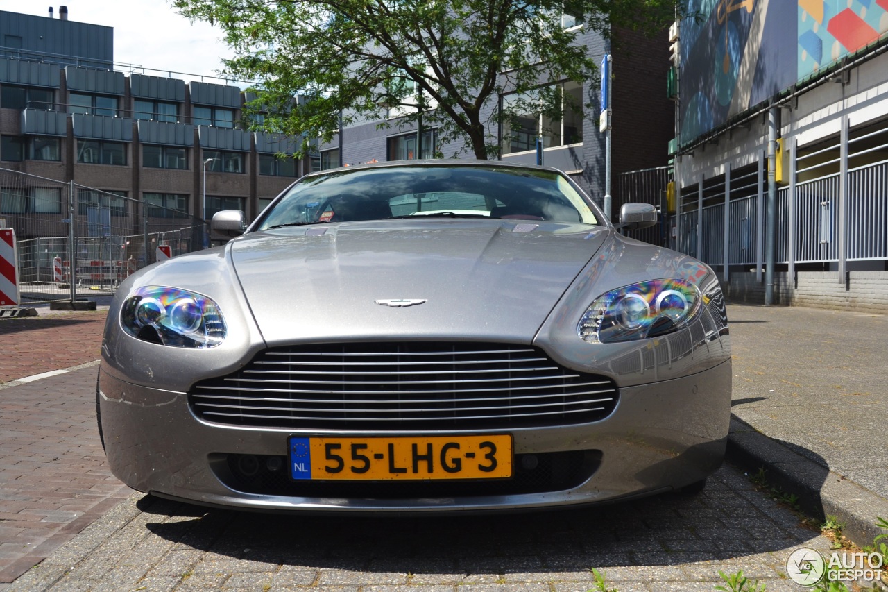 Aston Martin V8 Vantage