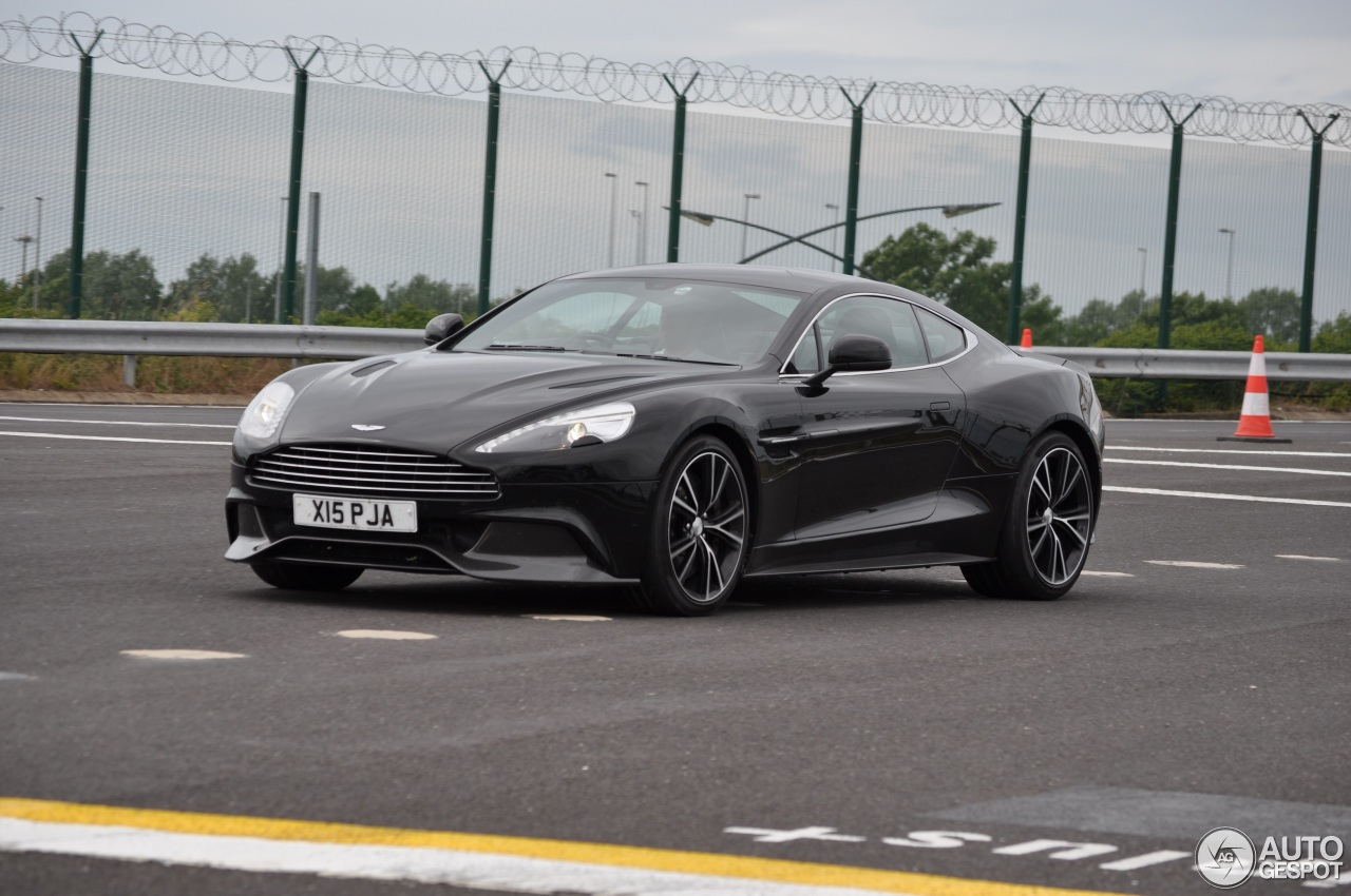 Aston Martin Vanquish 2013