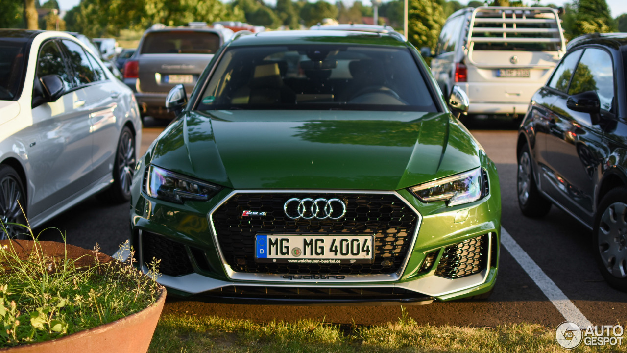 Audi RS4 Avant B9