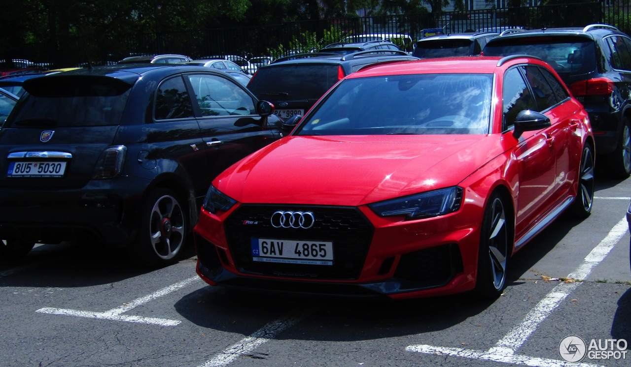 Audi RS4 Avant B9