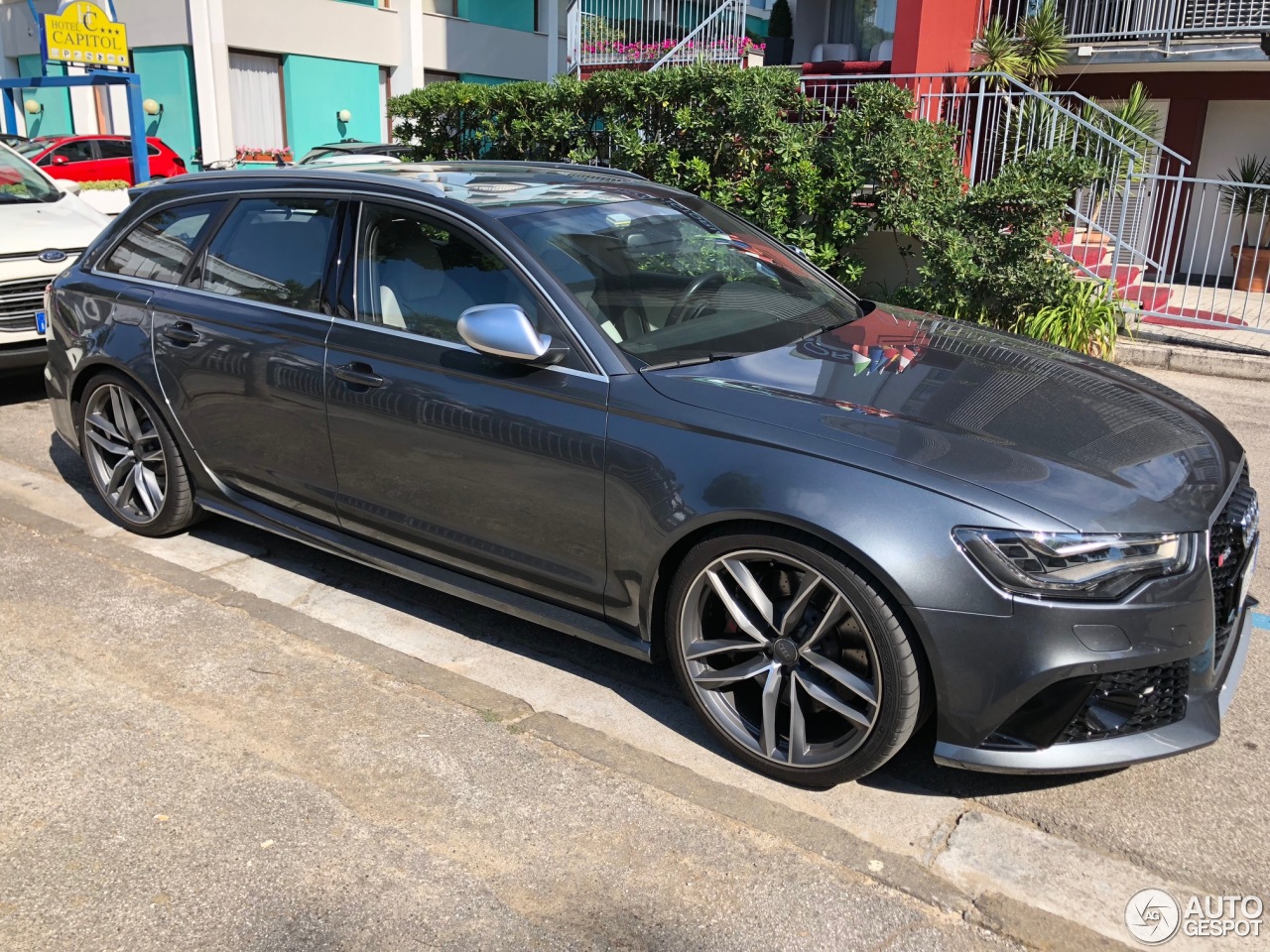 Audi RS6 Avant C7