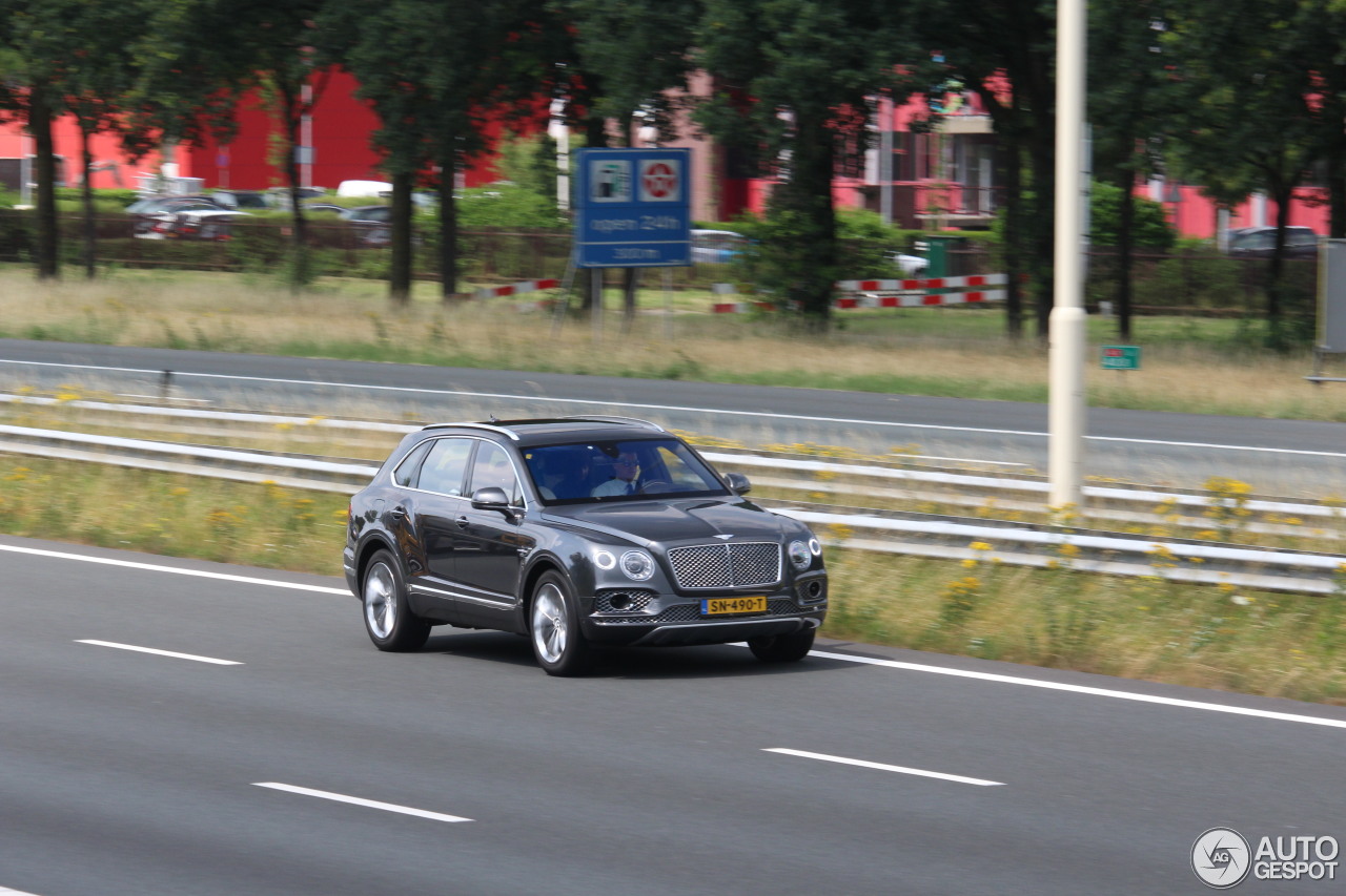 Bentley Bentayga V8