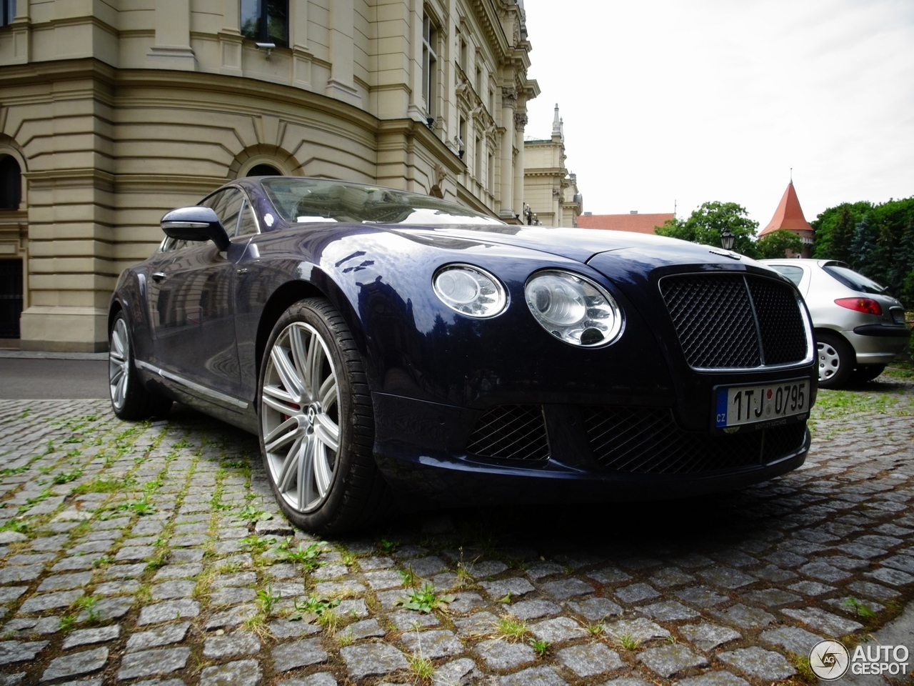 Bentley Continental GT Speed 2012