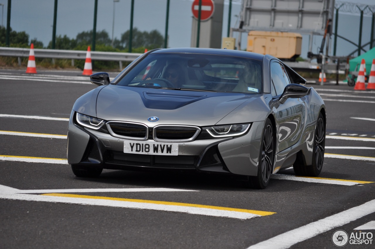 BMW i8 2018