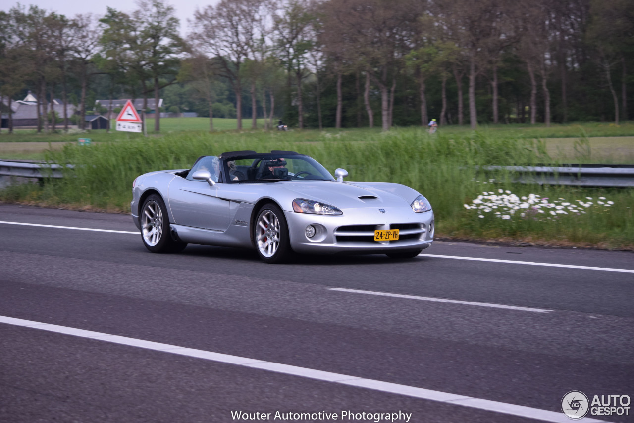 Dodge Viper SRT-10 Roadster 2003