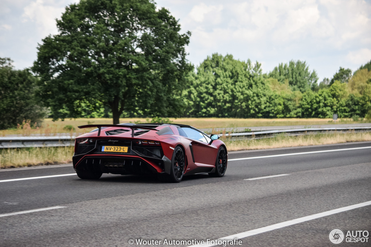 Lamborghini Aventador LP750-4 SuperVeloce Roadster