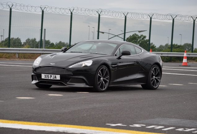 Aston Martin Vanquish 2013